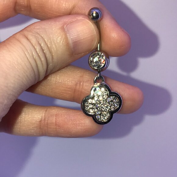 Flower Design Dangle Belly Ring - Picture 7 of 9